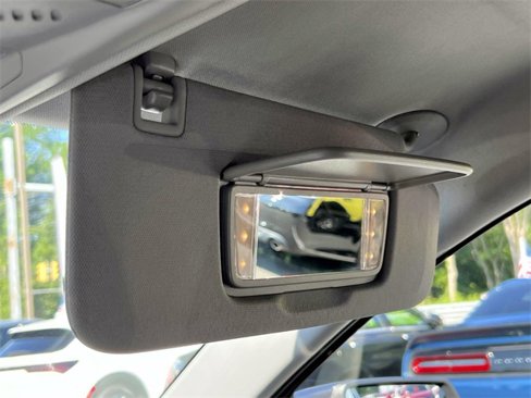 Used 2023 Chevrolet Equinox LT image 35