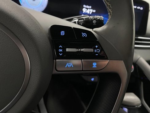 Certified 2023 Hyundai Elantra SEL w/ Convenience Package image 16