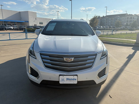 Used 2018 Cadillac XT5 Luxury w/ Driver Awareness Package image 3