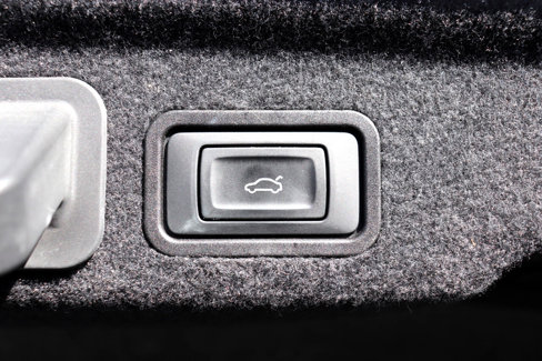 Used 2014 Audi A8 L 3.0T w/ Premium Package image 65
