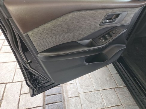 Certified 2021 Nissan Rogue S image 27