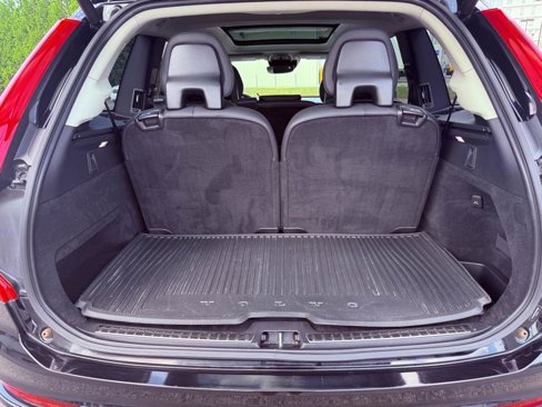 Certified 2021 Volvo XC90 T6 Momentum w/ Climate Package image 34