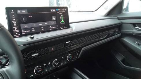 Used 2024 Honda Accord EX-L image 12