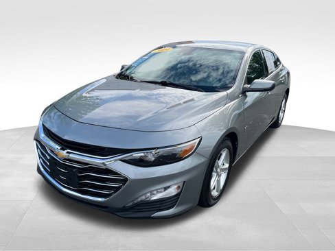 Used 2024 Chevrolet Malibu LT image 3