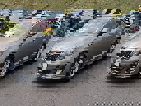 Used 2015 Kia Optima LX w/ LX Convenience Package image 3