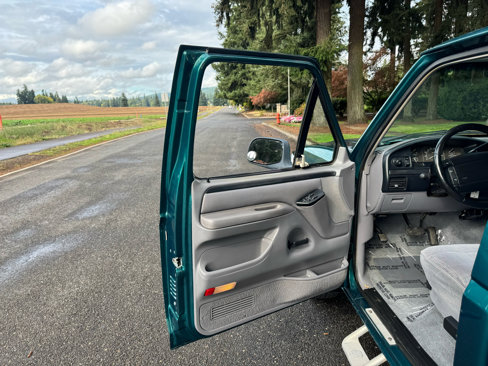 Used 1996 Ford F150 XLT image 29
