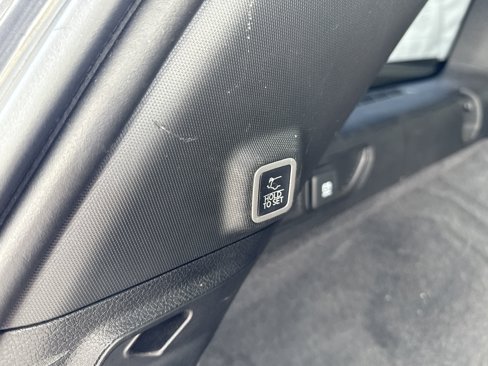Used 2022 Jeep Grand Cherokee Overland image 38