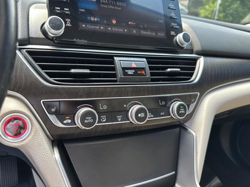 Used 2020 Honda Accord EX-L image 22