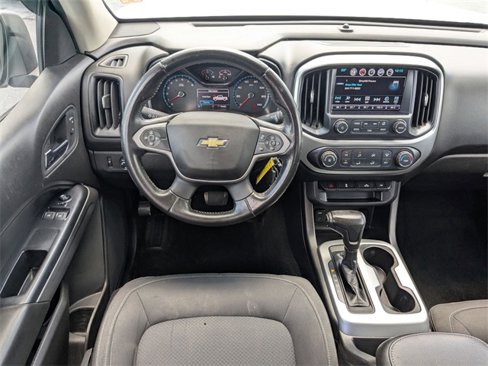 Used 2017 Chevrolet Colorado LT image 29