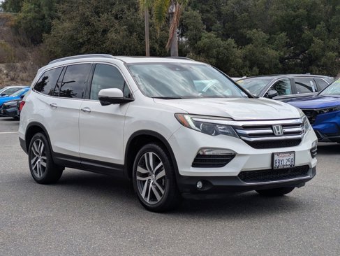 Used 2018 Honda Pilot Touring image 7