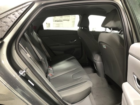 New 2025 Hyundai Elantra Sport image 10