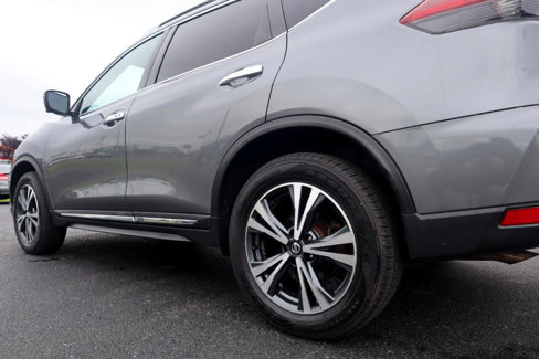 Used 2018 Nissan Rogue SL image 27