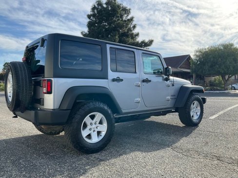 Used 2018 Jeep Wrangler Unlimited Sport S image 79