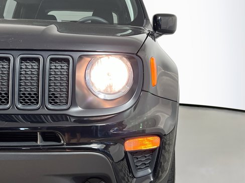 Used 2020 Jeep Renegade Sport image 12