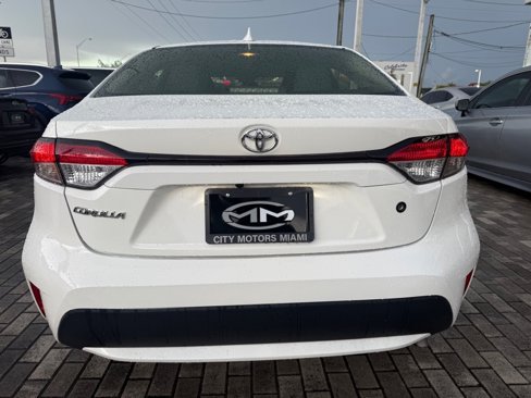 Used 2021 Toyota Corolla L image 6