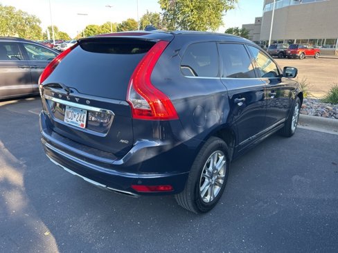 Used 2015 Volvo XC60 3.2 Premier Plus w/ Protection Package image 2