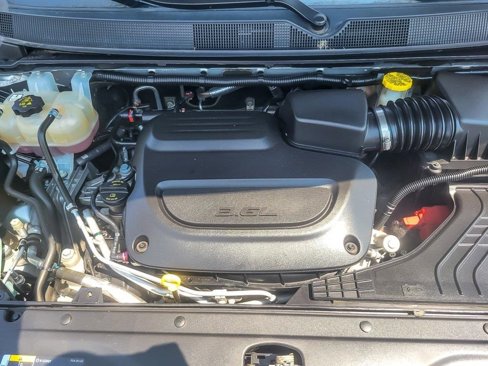 Certified 2023 Chrysler Voyager LX image 24
