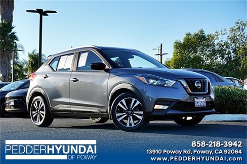 Used 2019 Nissan Kicks SR image 1