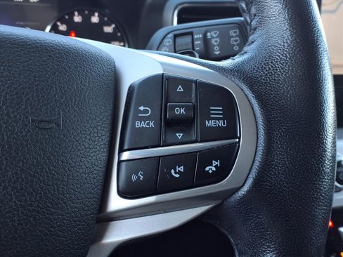 Used 2021 Ford Explorer XLT w/ Equipment Group 202A image 26