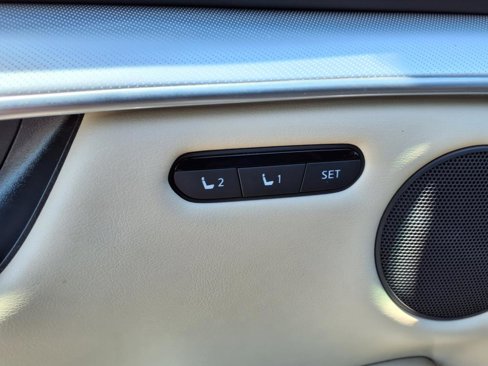 Used 2019 INFINITI QX50 Essential w/ Premium Heat Package image 22