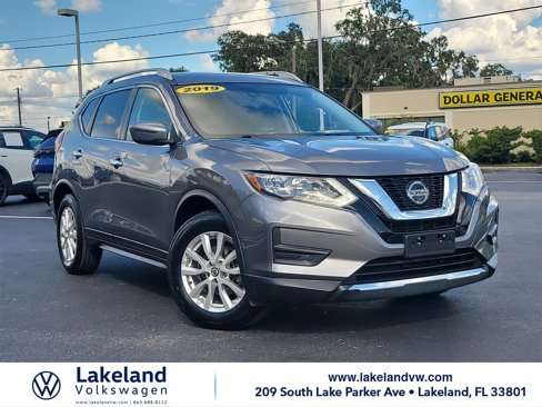 Used 2019 Nissan Rogue SV image 1