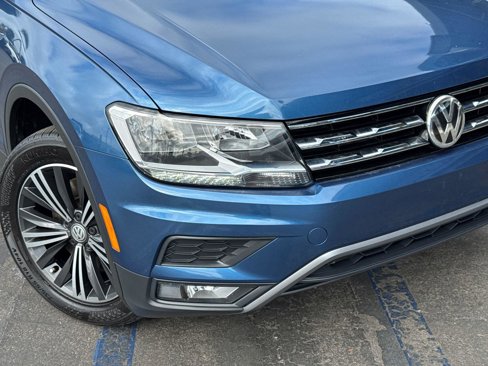 Used 2018 Volkswagen Tiguan SEL image 3