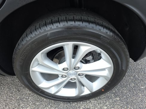 Used 2023 Buick Encore GX Preferred w/ Cold Weather Comfort Package image 6