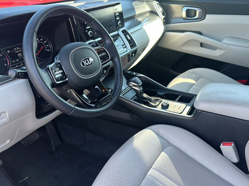 Used 2021 Kia Sorento S image 12