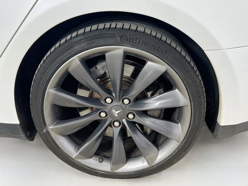 Used 2014 Tesla Model S 60 image 31