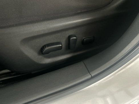 Used 2019 Nissan Altima 2.5 SV image 12