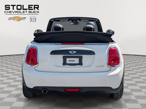 Used 2016 MINI Cooper Convertible image 4