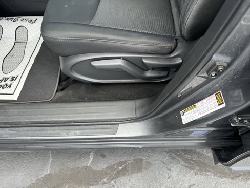 Used 2020 Nissan Pathfinder S image 15