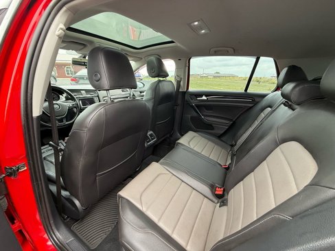 Used 2015 Volkswagen Golf TDI SEL w/ Lighting Package (SEL) image 10
