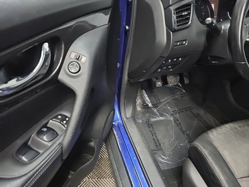 Used 2019 Nissan Rogue SV image 27