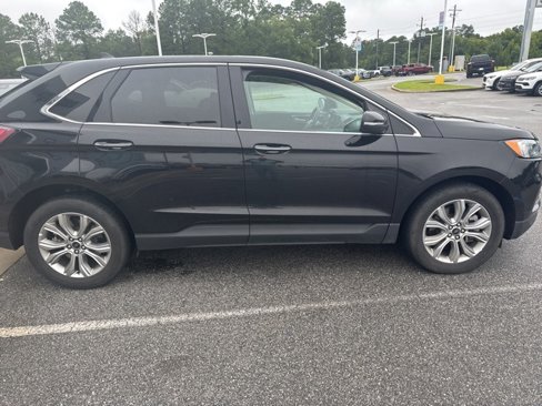 Used 2024 Ford Edge Titanium image 14