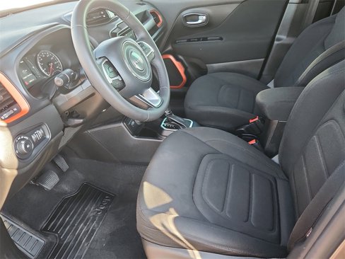 Used 2020 Jeep Renegade Latitude image 7