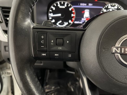 Used 2022 Nissan Rogue SV w/ SV Premium Package image 25