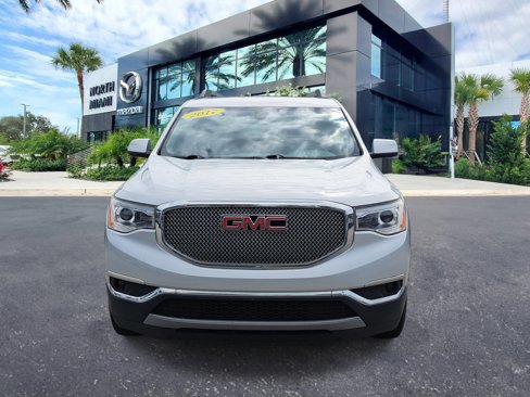 Used 2017 GMC Acadia SLE w/ Driver Alert Package I image 2
