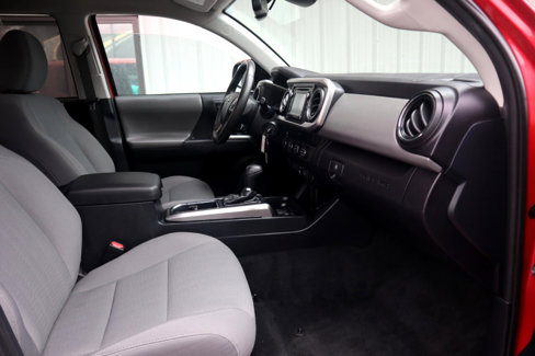 Used 2019 Toyota Tacoma SR5 image 39