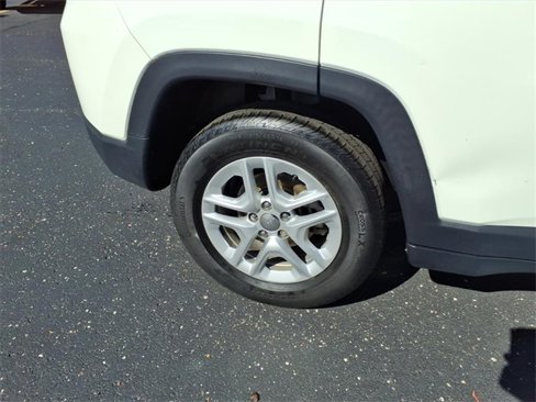 Used 2018 Jeep Compass Sport w/ Tech Group image 4