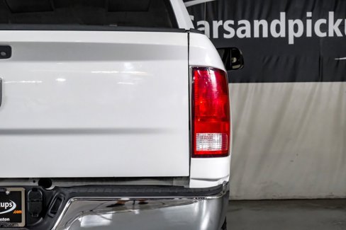 Used 2018 RAM 2500 Tradesman w/ Chrome Appearance Group image 40