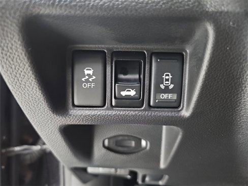 Used 2014 INFINITI Q60 Convertible w/ Sport Package image 32
