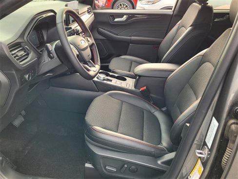 New 2025 Ford Escape ST-Line w/ Cold Weather Package image 5
