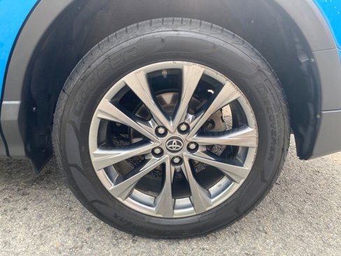Used 2018 Toyota RAV4 Limited image 11