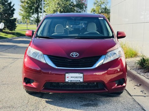 Used 2011 Toyota Sienna LE image 33