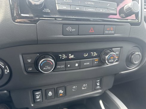 Used 2024 Nissan Frontier SV w/ SV Convenience Package image 38
