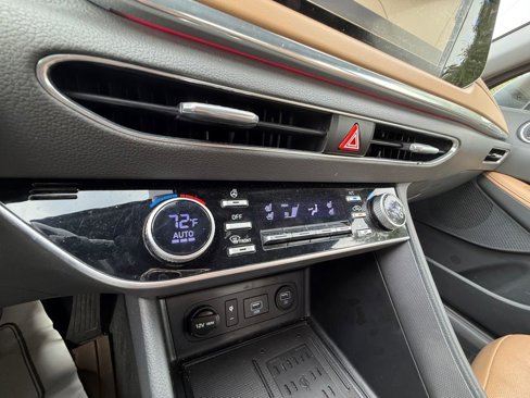 Used 2020 Hyundai Sonata Limited image 24