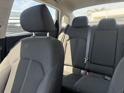 Used 2017 Kia Optima LX w/ Driver Convenience Package image 12
