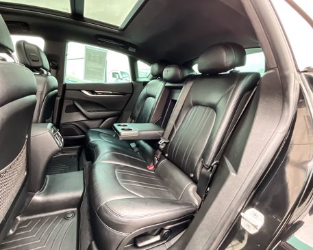 Used 2017 Maserati Levante S image 19
