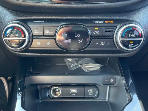 Used 2024 Kia Soul GT-Line w/ Option Group 020 image 16